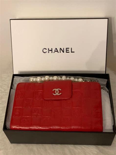 chanel wallet preloved|Chanel zipped wallet.